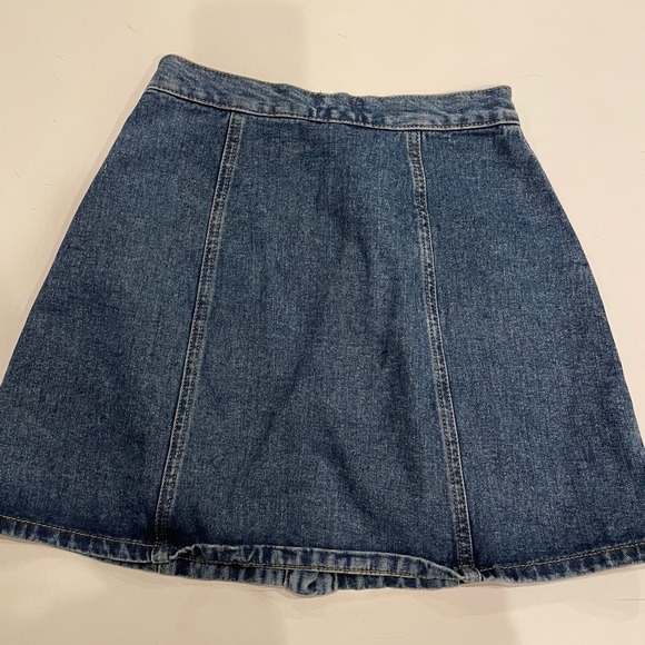 BDG button down jean skirt - Picture 3 of 3